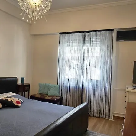 Syntagma Plaka Getaway